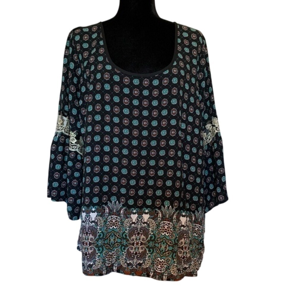 Honey Punch Bell Sleeve Blouse Top with Lace Size 2X - Picture 1 of 10